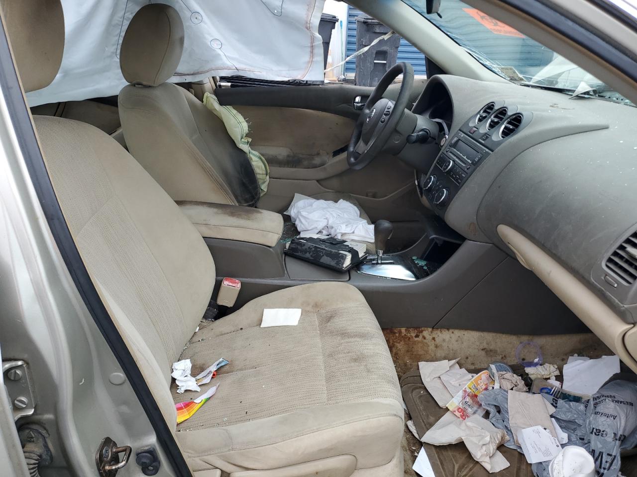 2010 Nissan Altima - Image 7