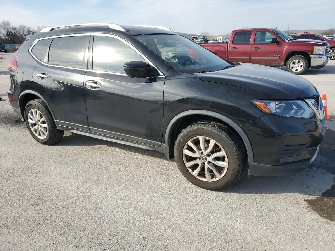 2018 Nissan Rogue - Image 4