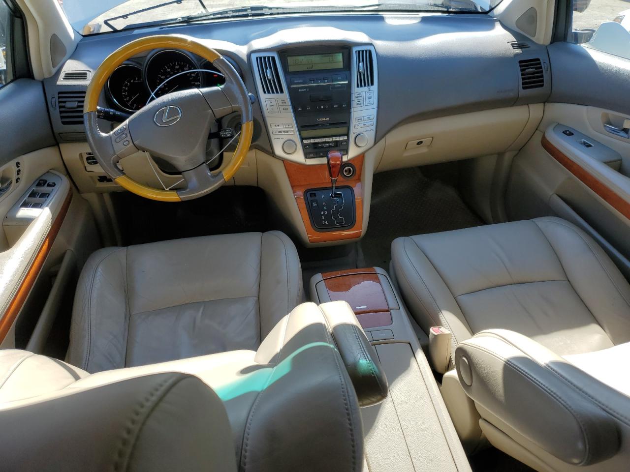 2005 Lexus RX - Image 8