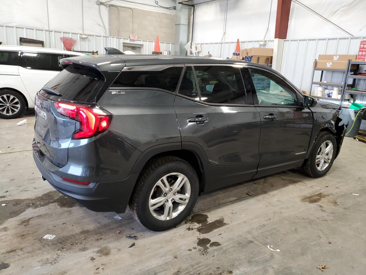 2018 GMC Terrain - Image 3
