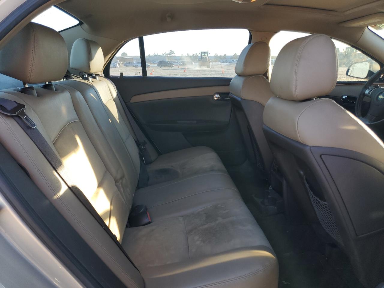 2009 Chevrolet Malibu - Image 10