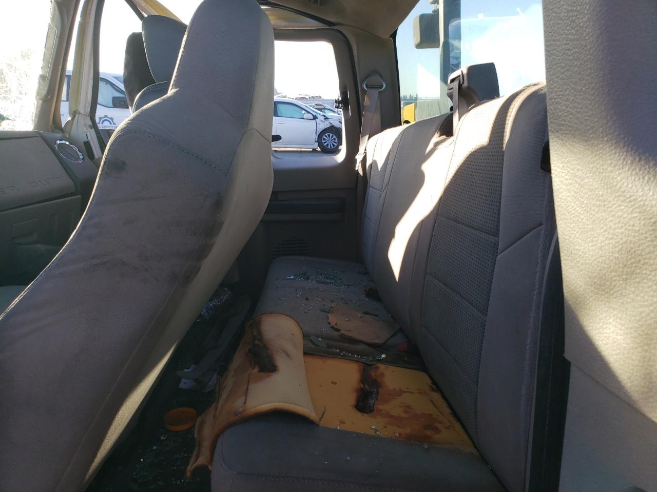 2008 Ford F350 - Image 10
