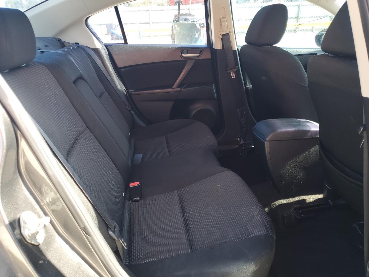 2012 Mazda 3 - Image 10