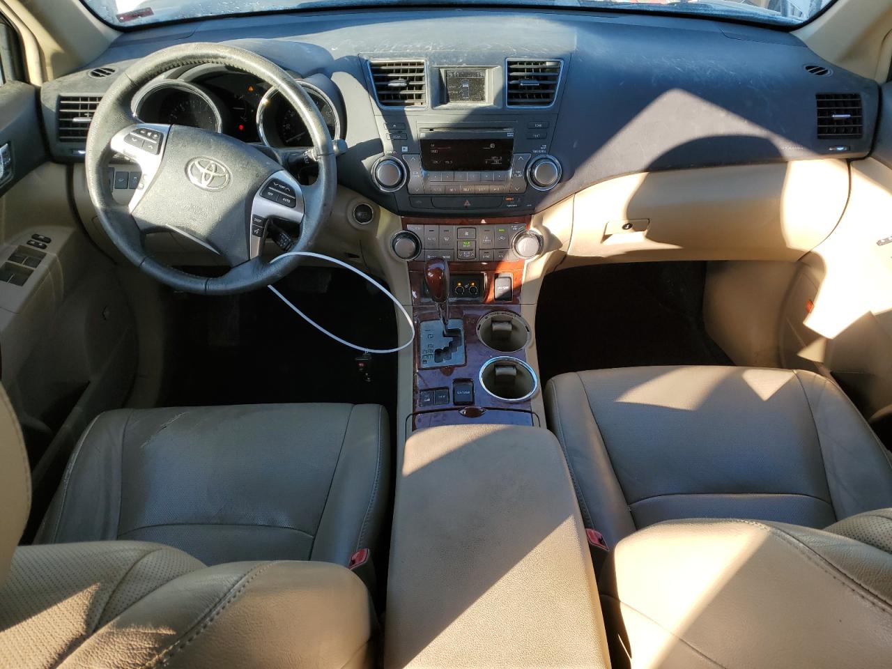 2012 Toyota Highlander - Image 8