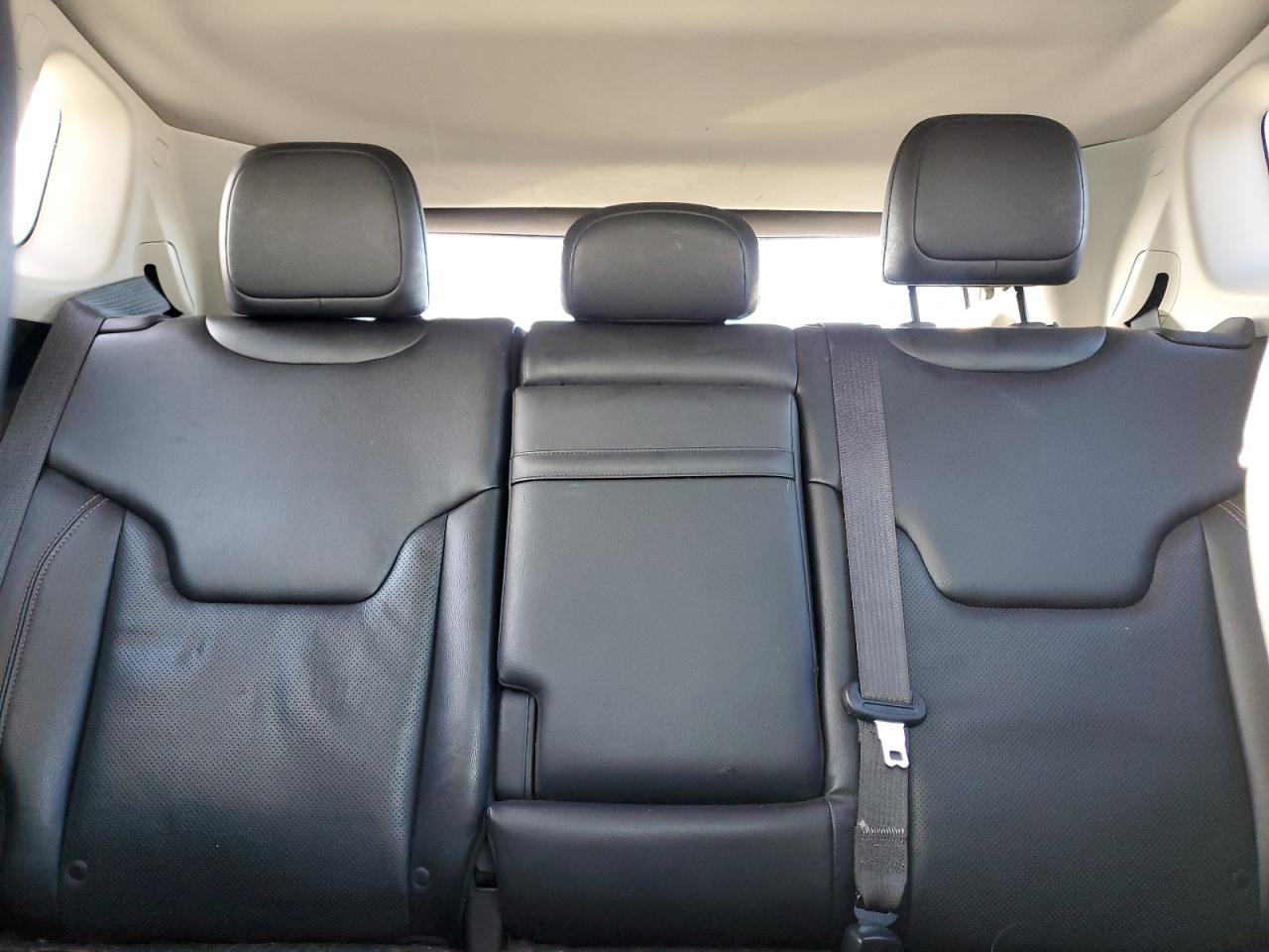 2018 Jeep Compass - Image 10