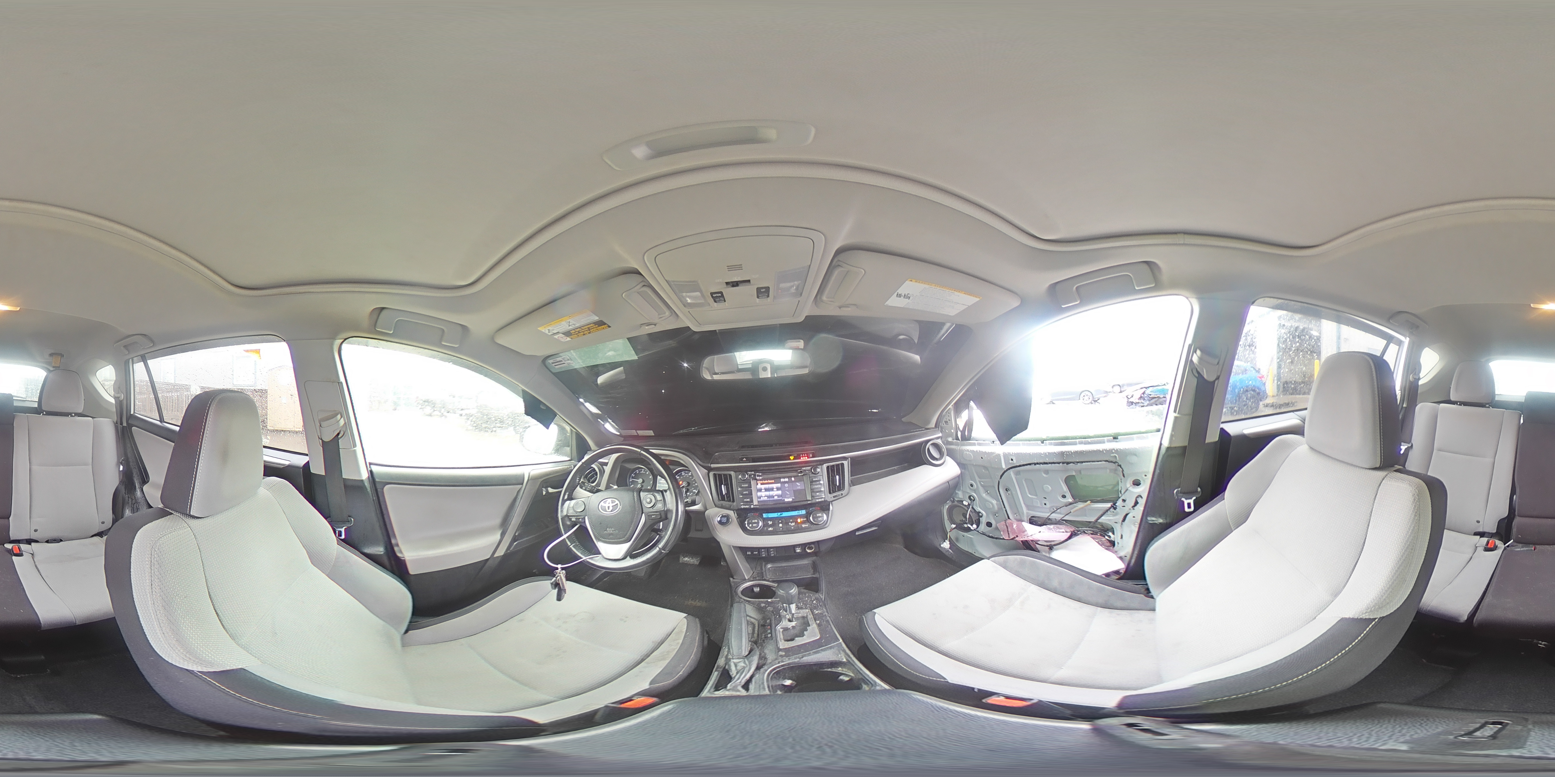 2018 Toyota RAV 4 - Image 15