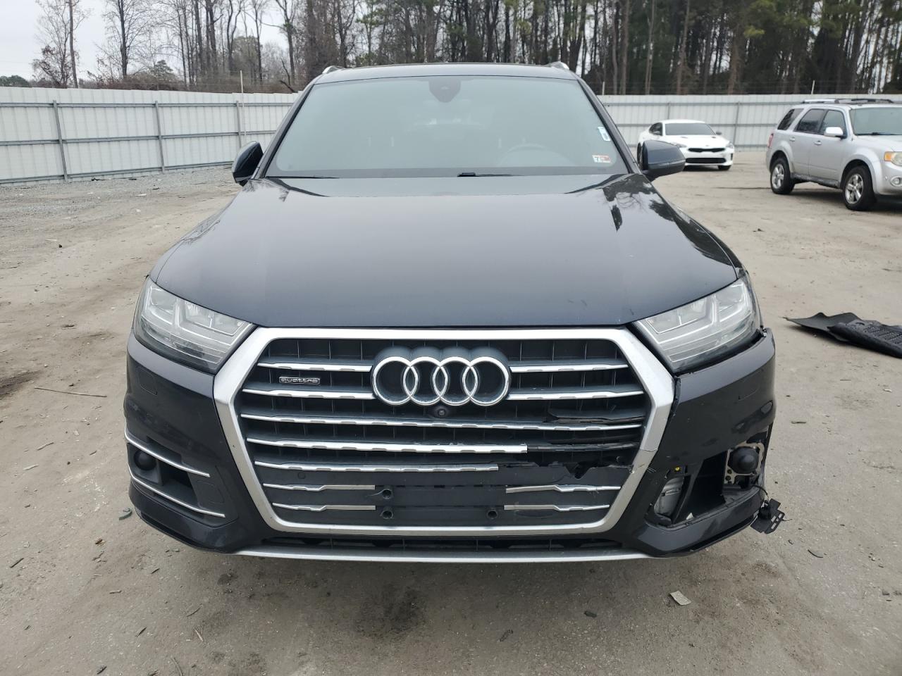 2017 Audi Q7 - Image 5