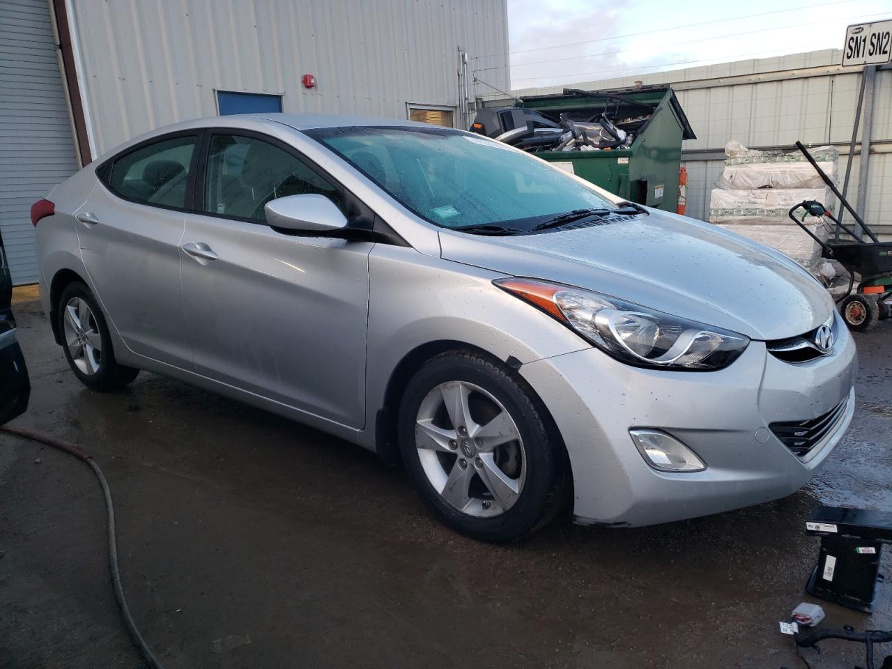 2013 Hyundai Elantra - Image 4