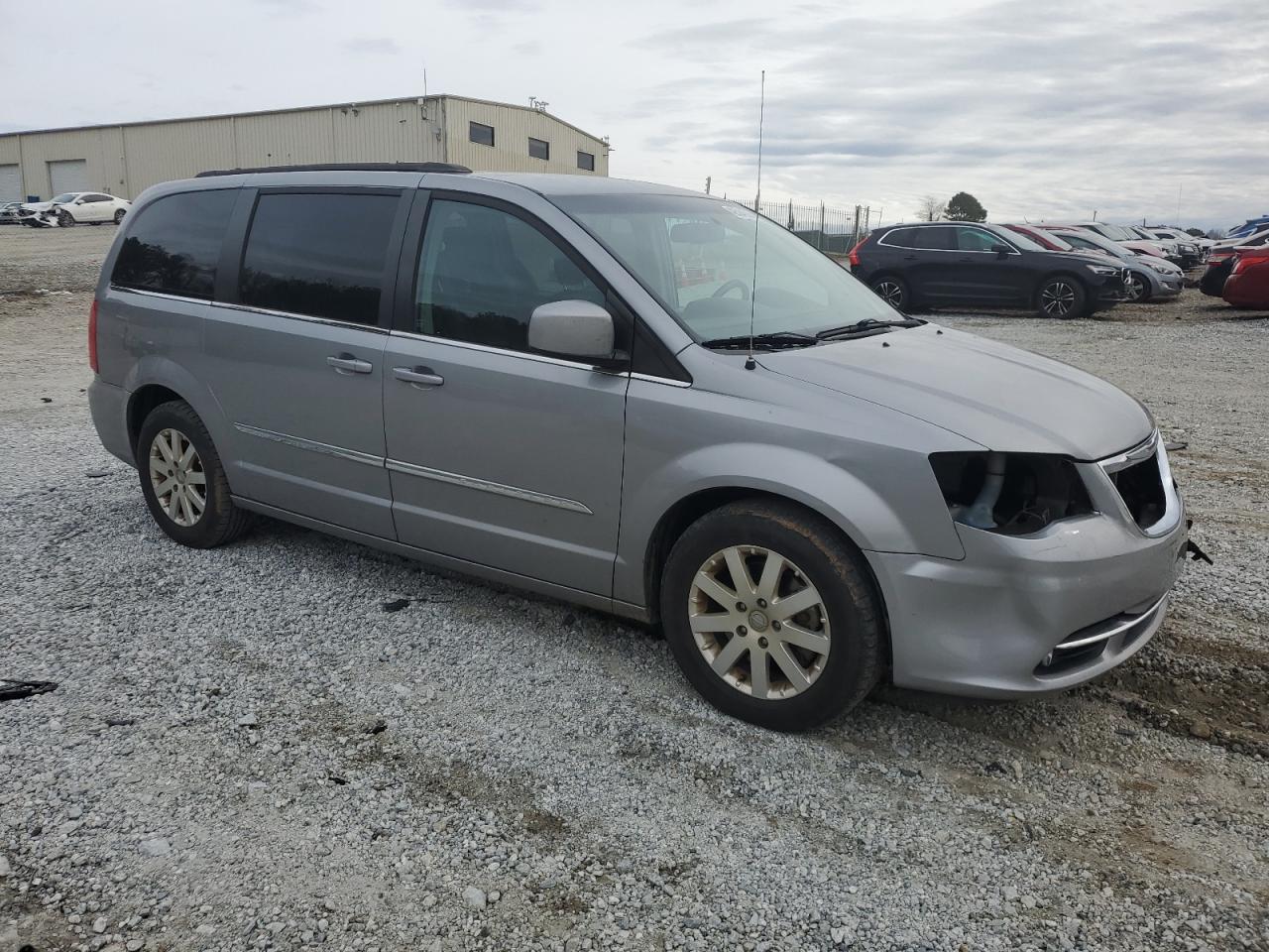 2016 Chrysler Town & Country - Image 4