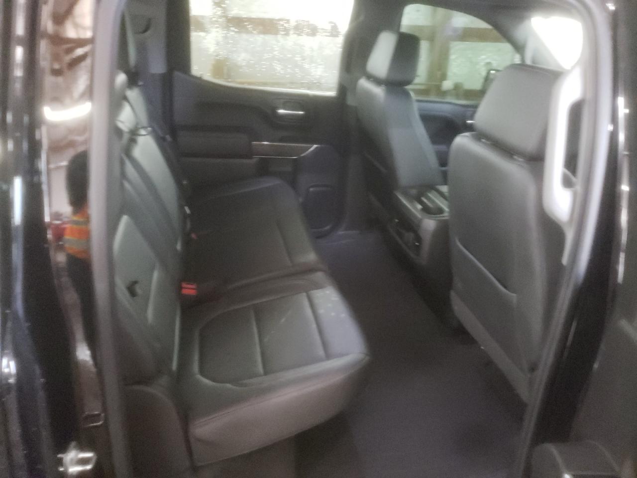 2019 Chevrolet Silverado - Image 10