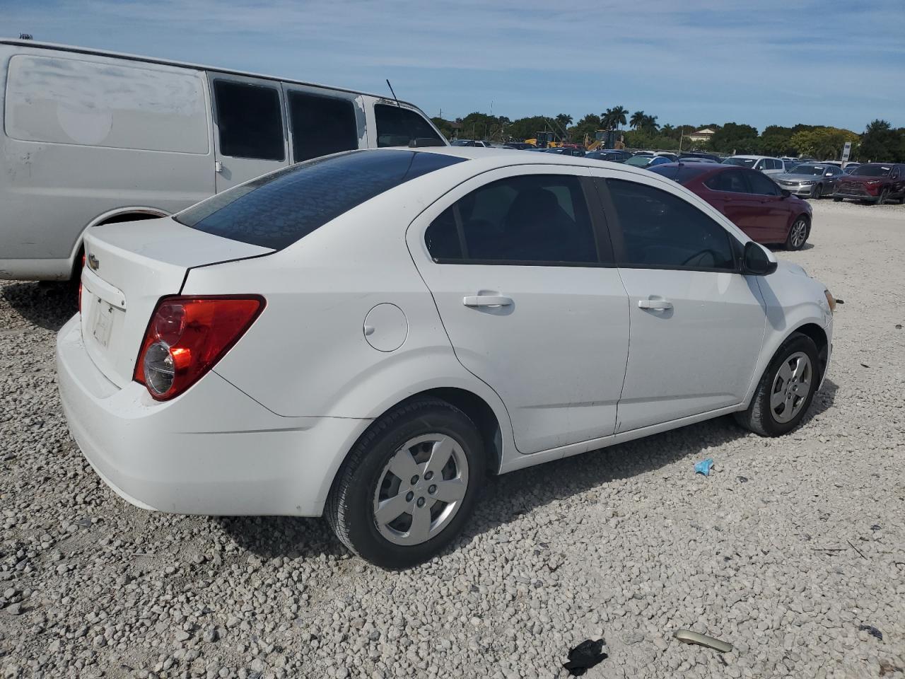 VIN 1G1JA5SH7F4158878 2015 CHEVROLET SONIC no.3