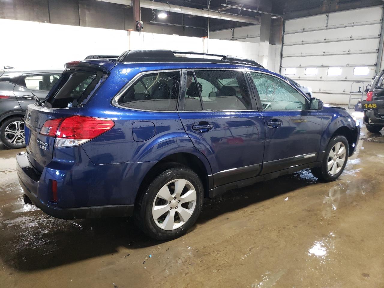 2010 Subaru Outback - Image 3