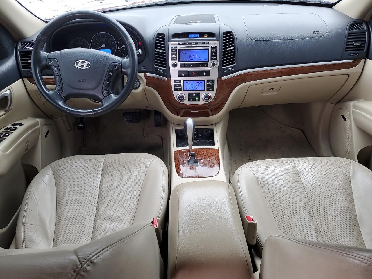 2009 Hyundai Santa Fe - Image 8