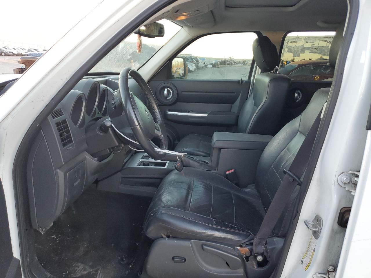 2011 Dodge Nitro - Image 7