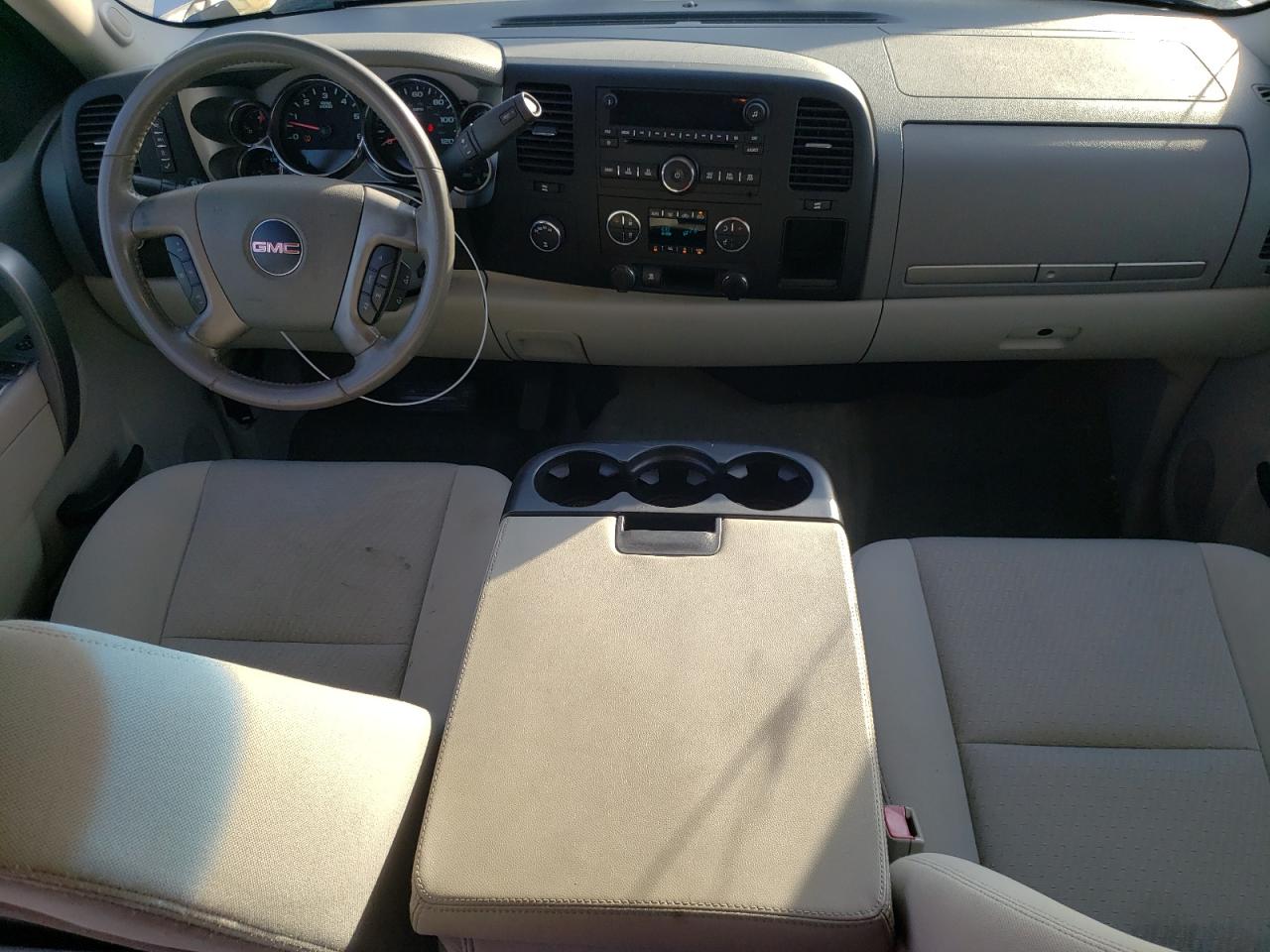 2011 GMC Sierra - Image 8