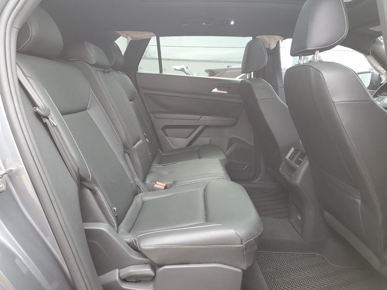 2020 Volkswagen Atlas - Image 11