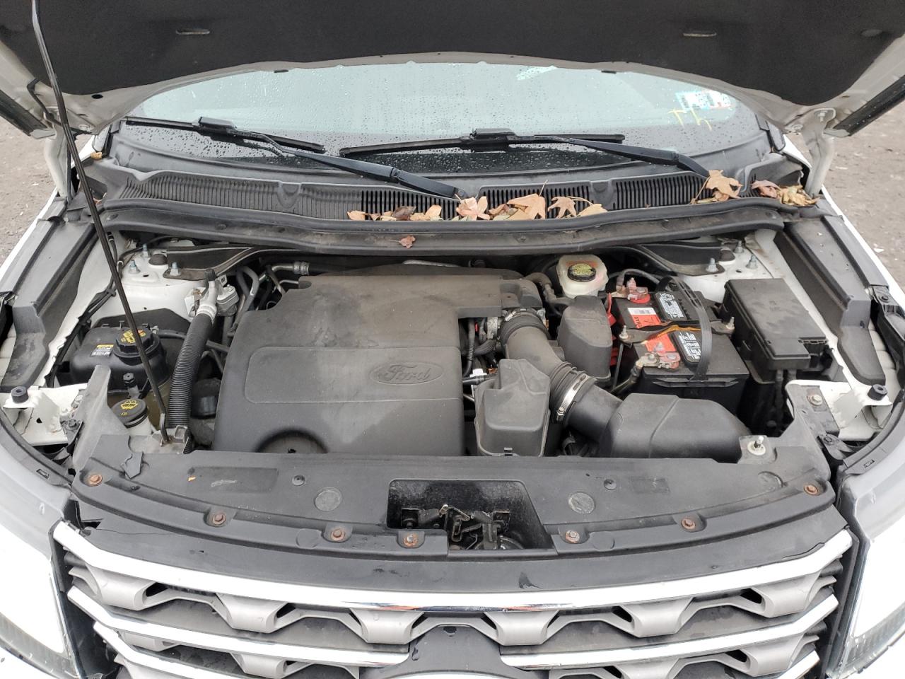 2016 Ford Explorer - Image 14