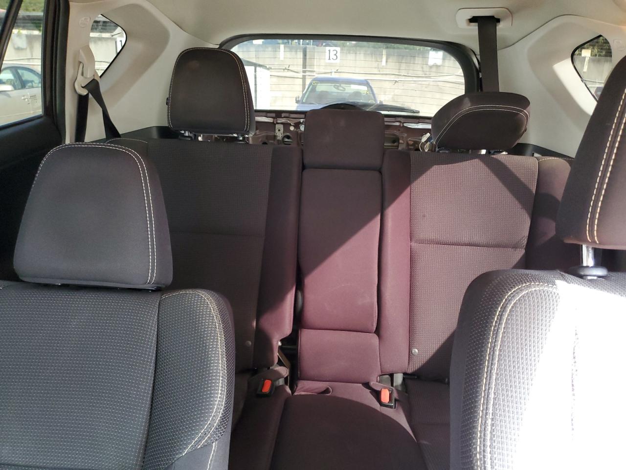 2017 Toyota RAV 4 - Image 10