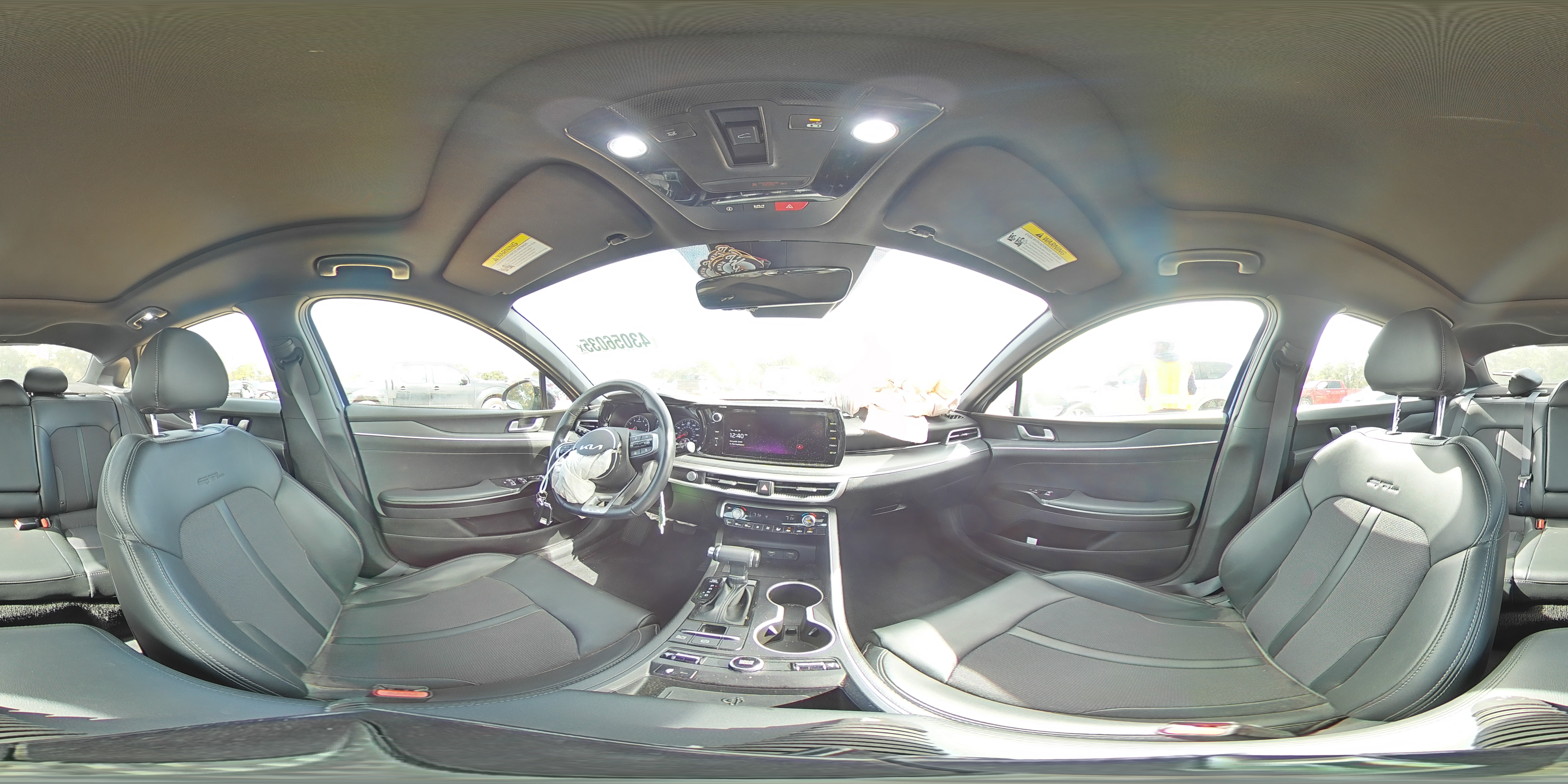 2024 Kia K5 - Image 12