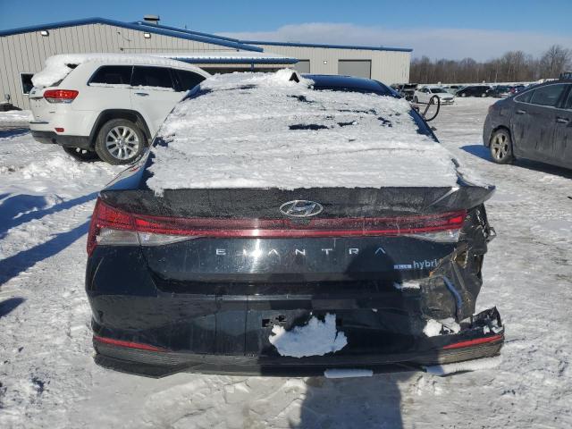  HYUNDAI ELANTRA 2022 Черный