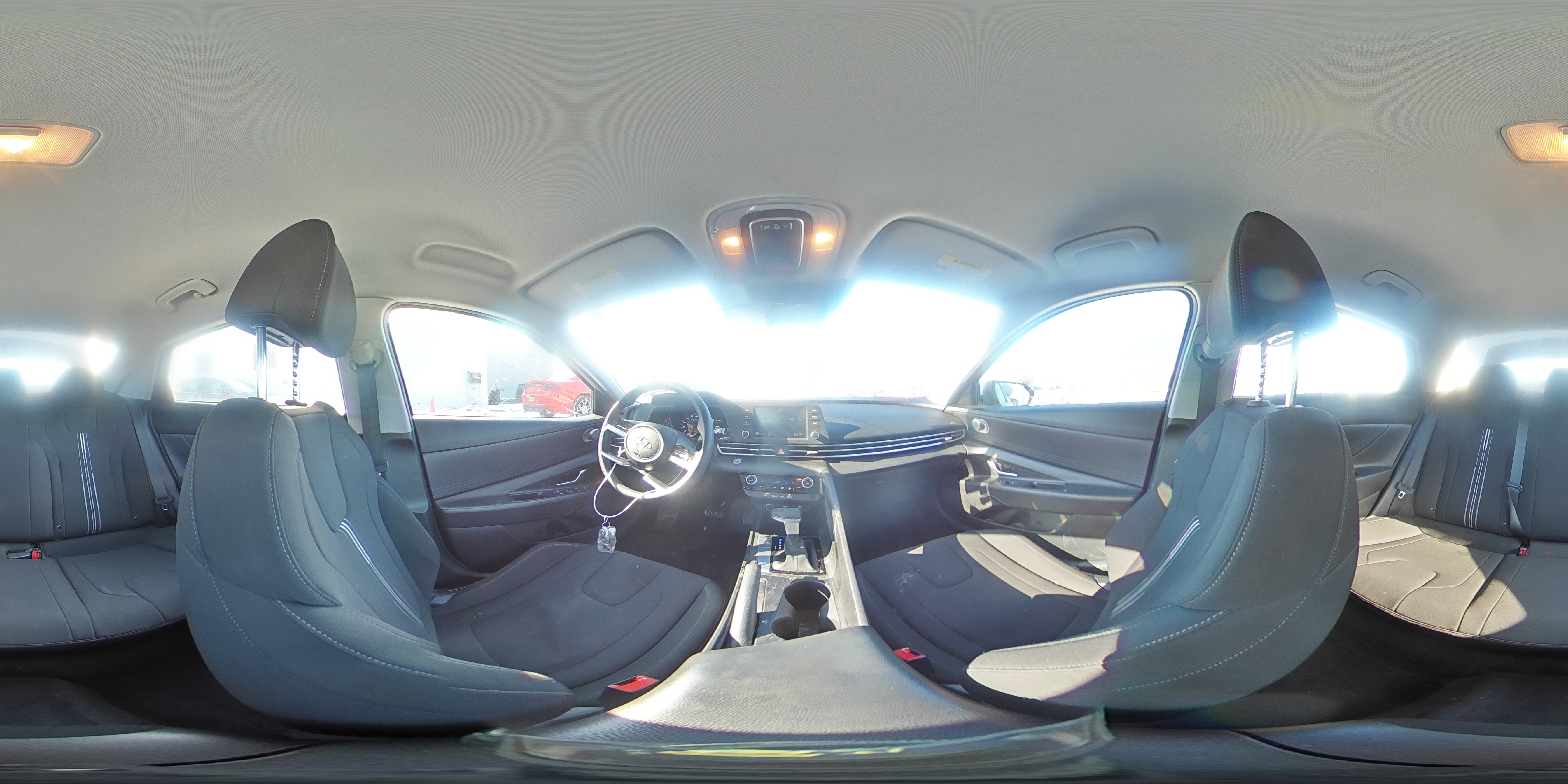2023 Hyundai Elantra - Image 15