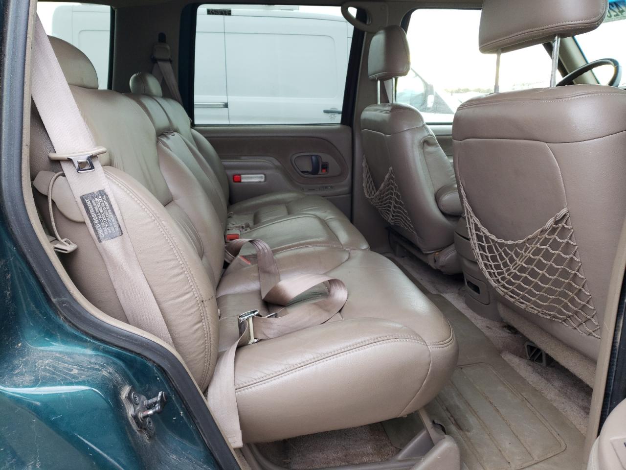 1997 Chevrolet Tahoe - Image 11