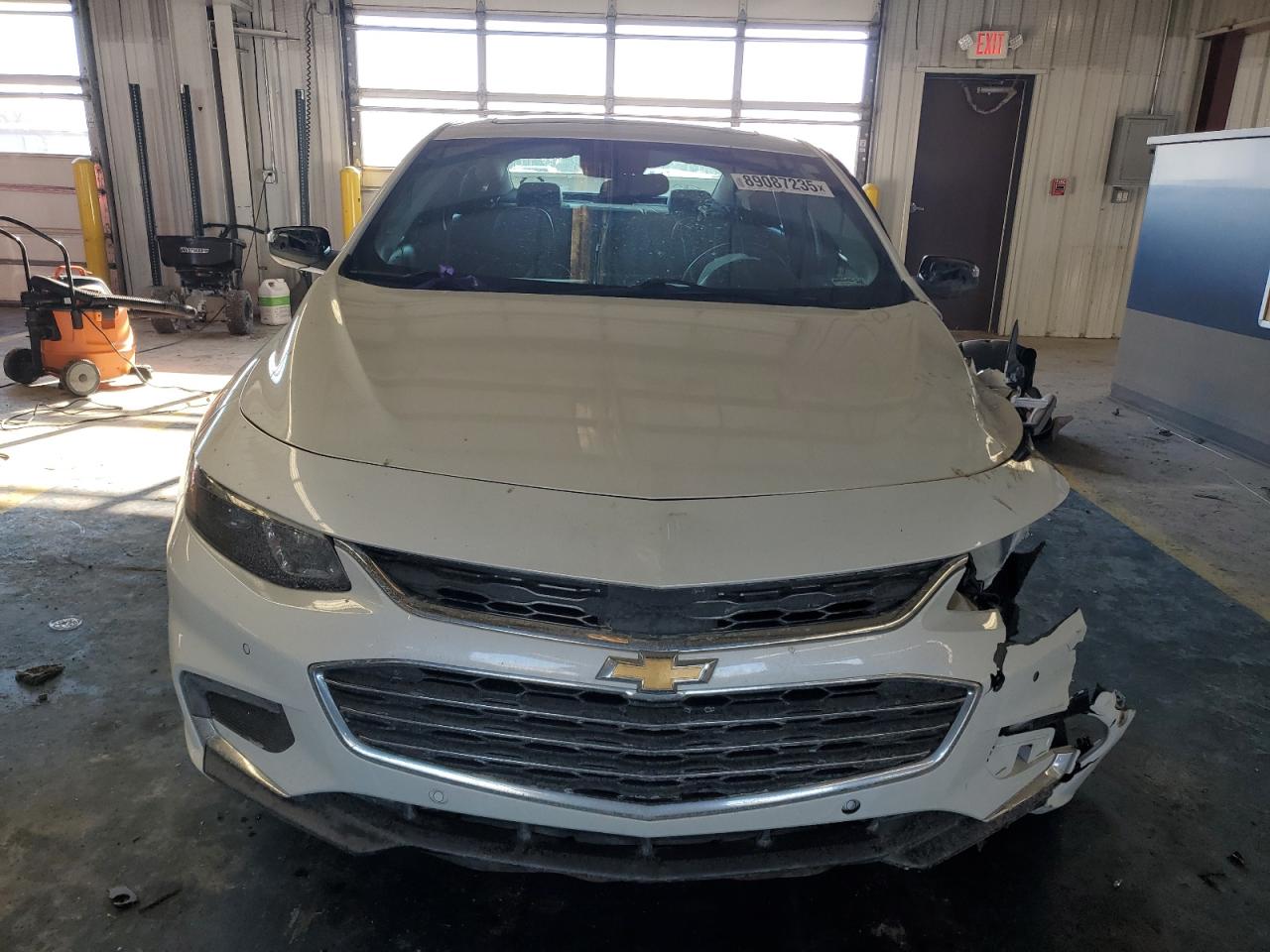 2017 Chevrolet Malibu - Image 5