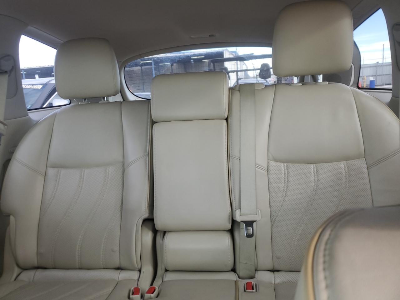 2013 Infiniti JX - Image 10