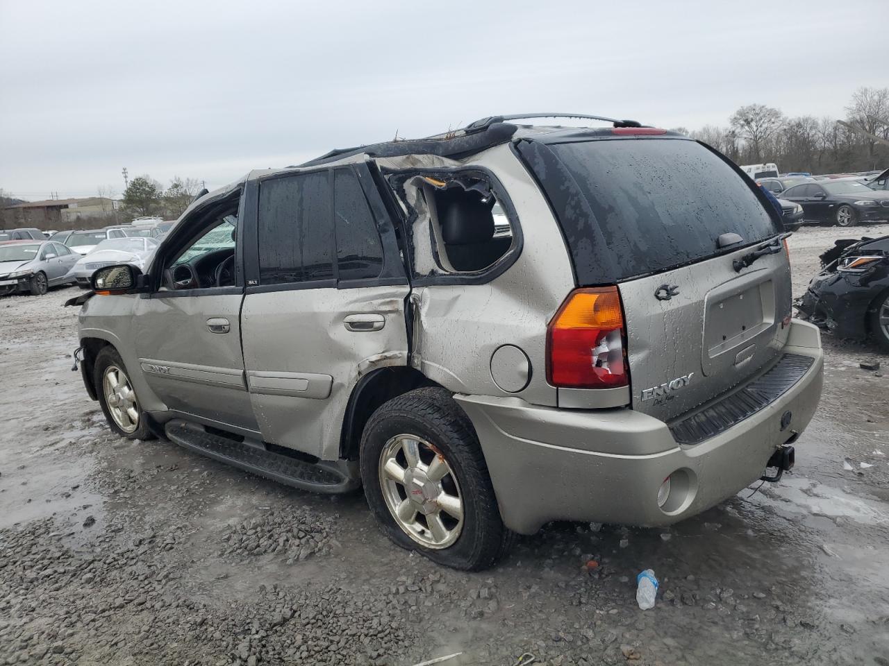 2002 GMC Envoy - Image 2