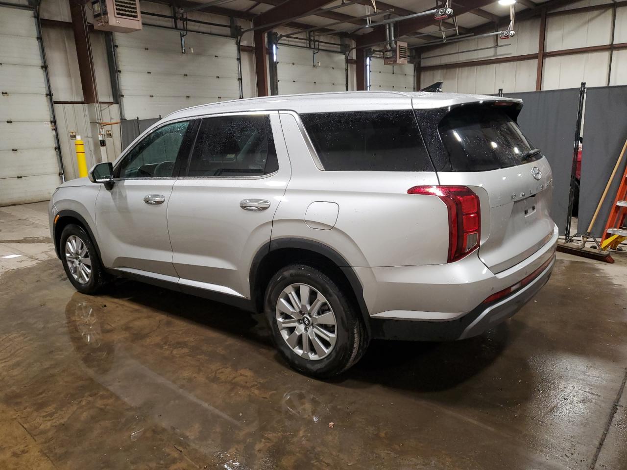 2024 Hyundai Palisade - Image 2