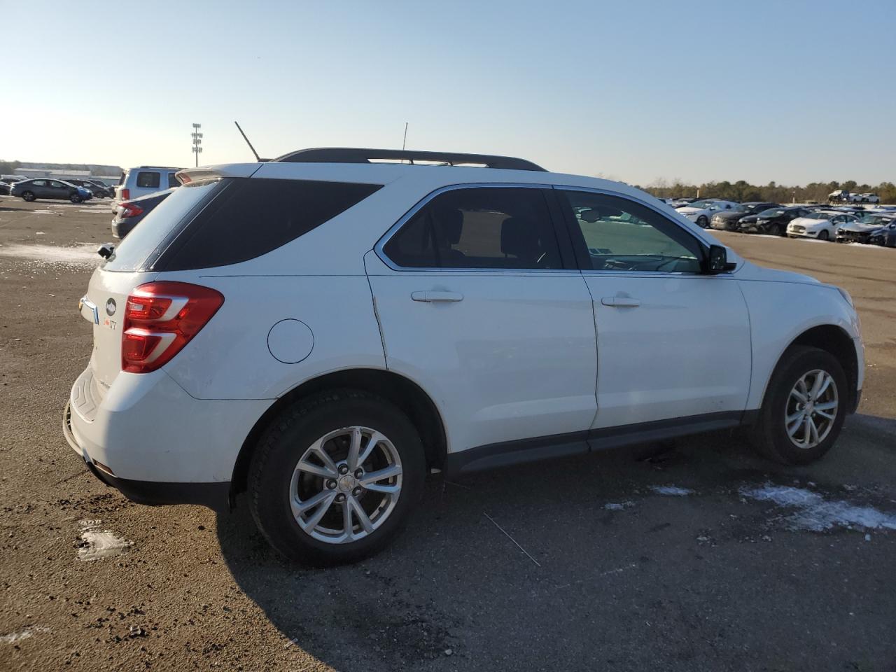2016 Chevrolet Equinox - Image 3