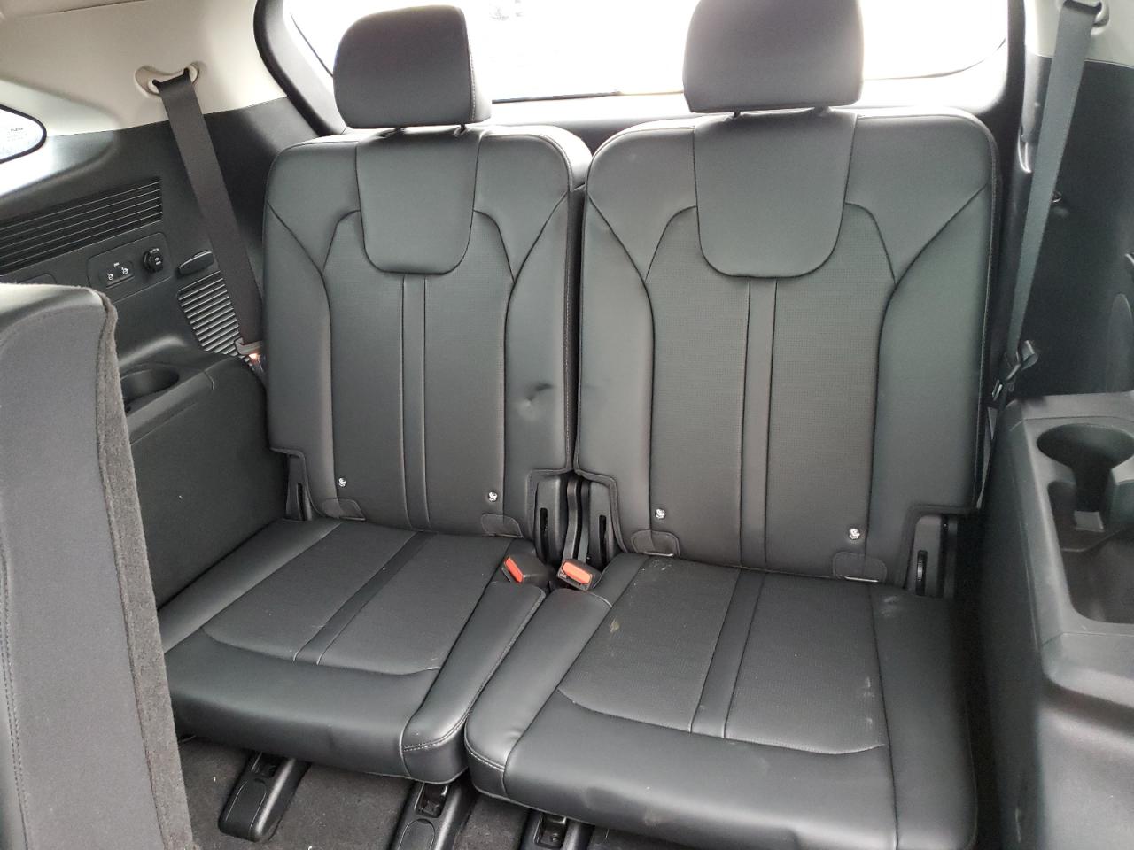 2024 Kia Sorento - Image 10