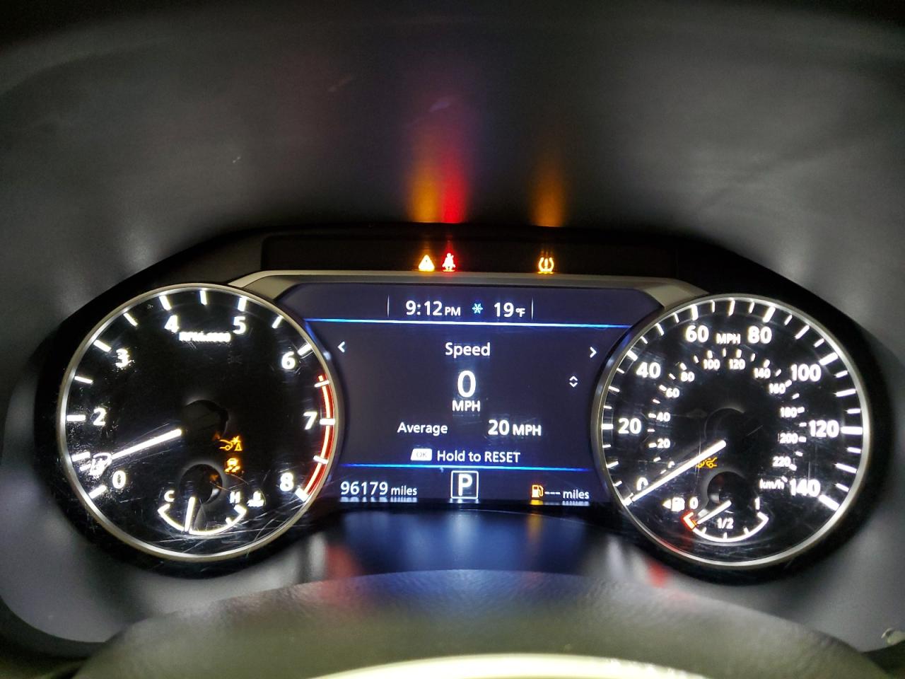 2022 Nissan Altima - Image 9