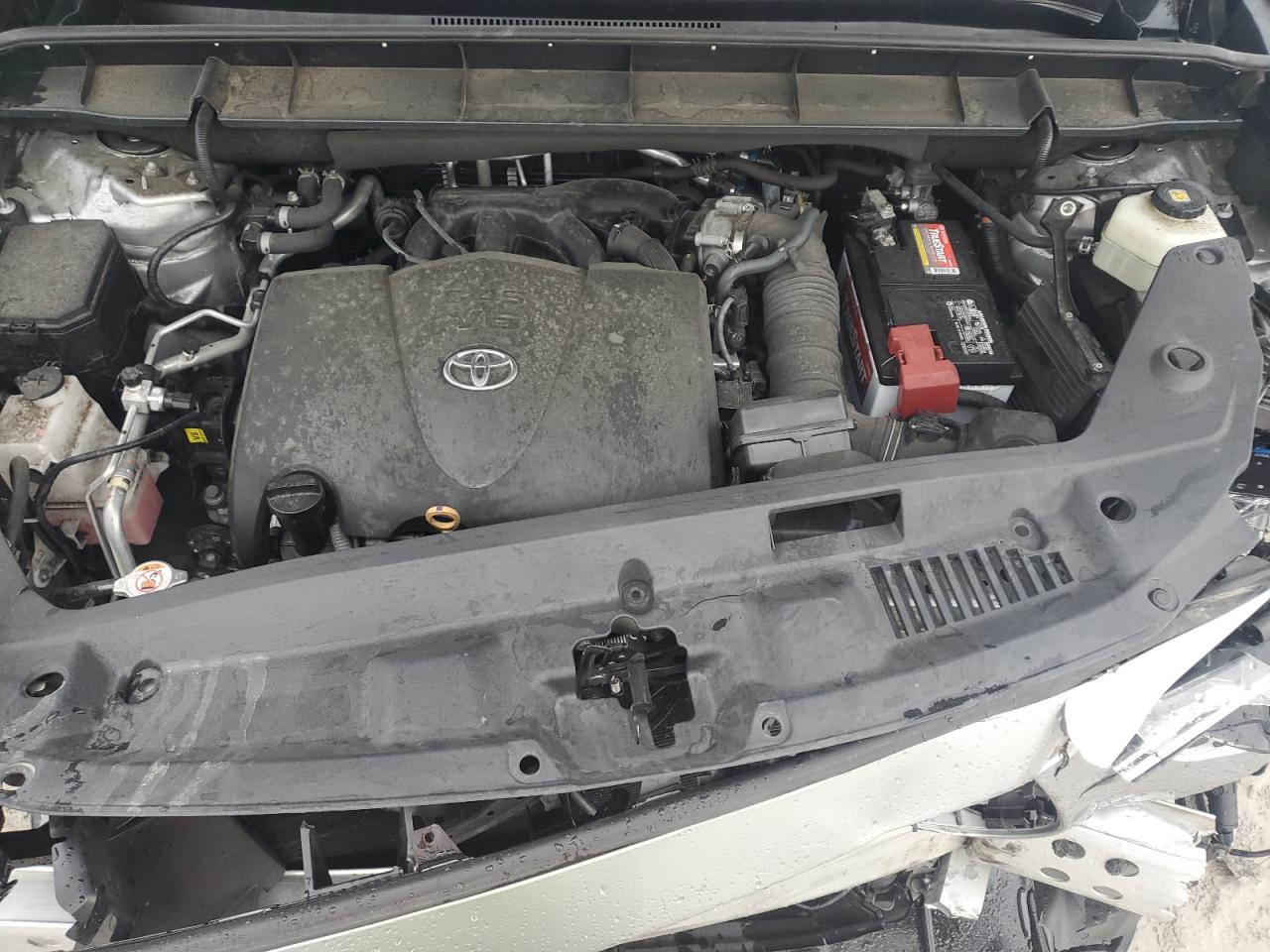 2020 Toyota Highlander - Image 12