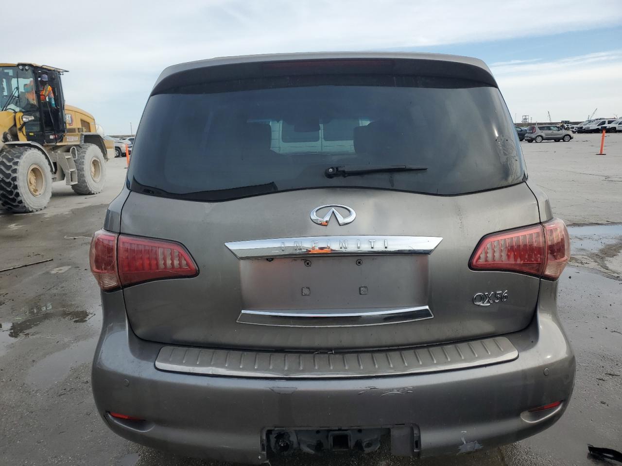 2012 Infiniti QX56 - Image 6