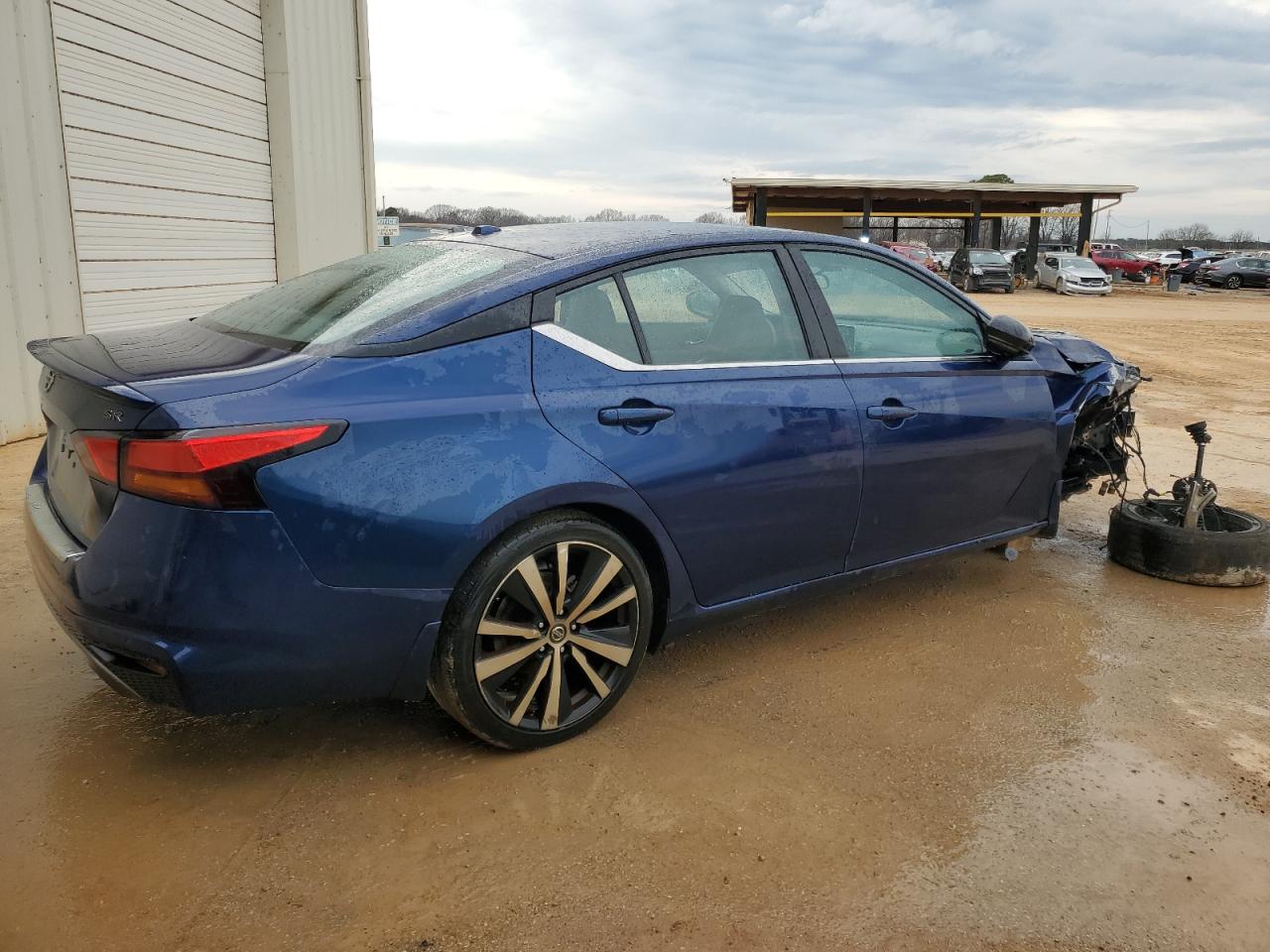 2021 Nissan Altima - Image 3