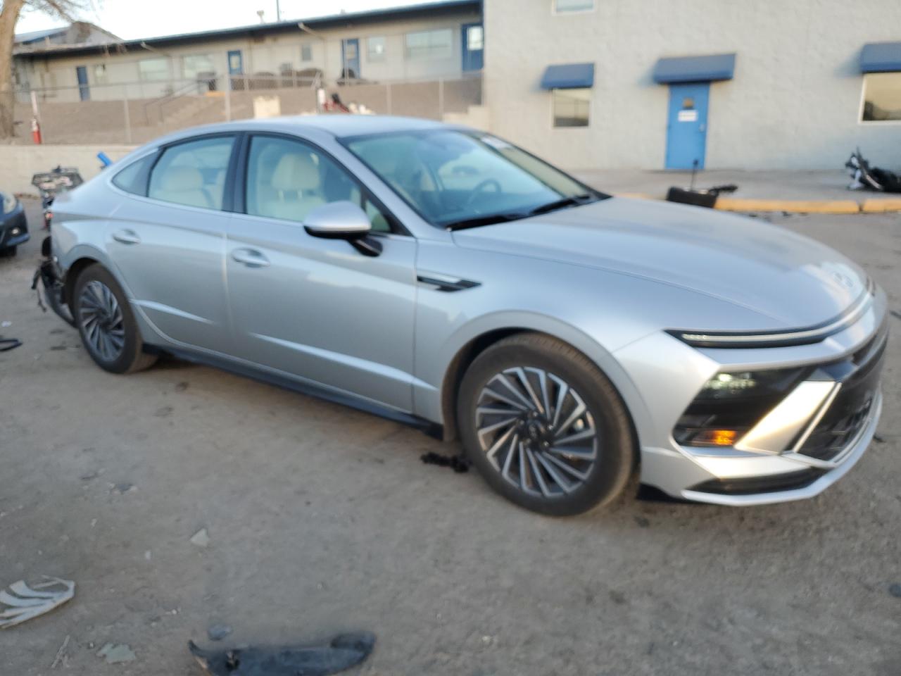 2024 Hyundai Sonata - Image 4