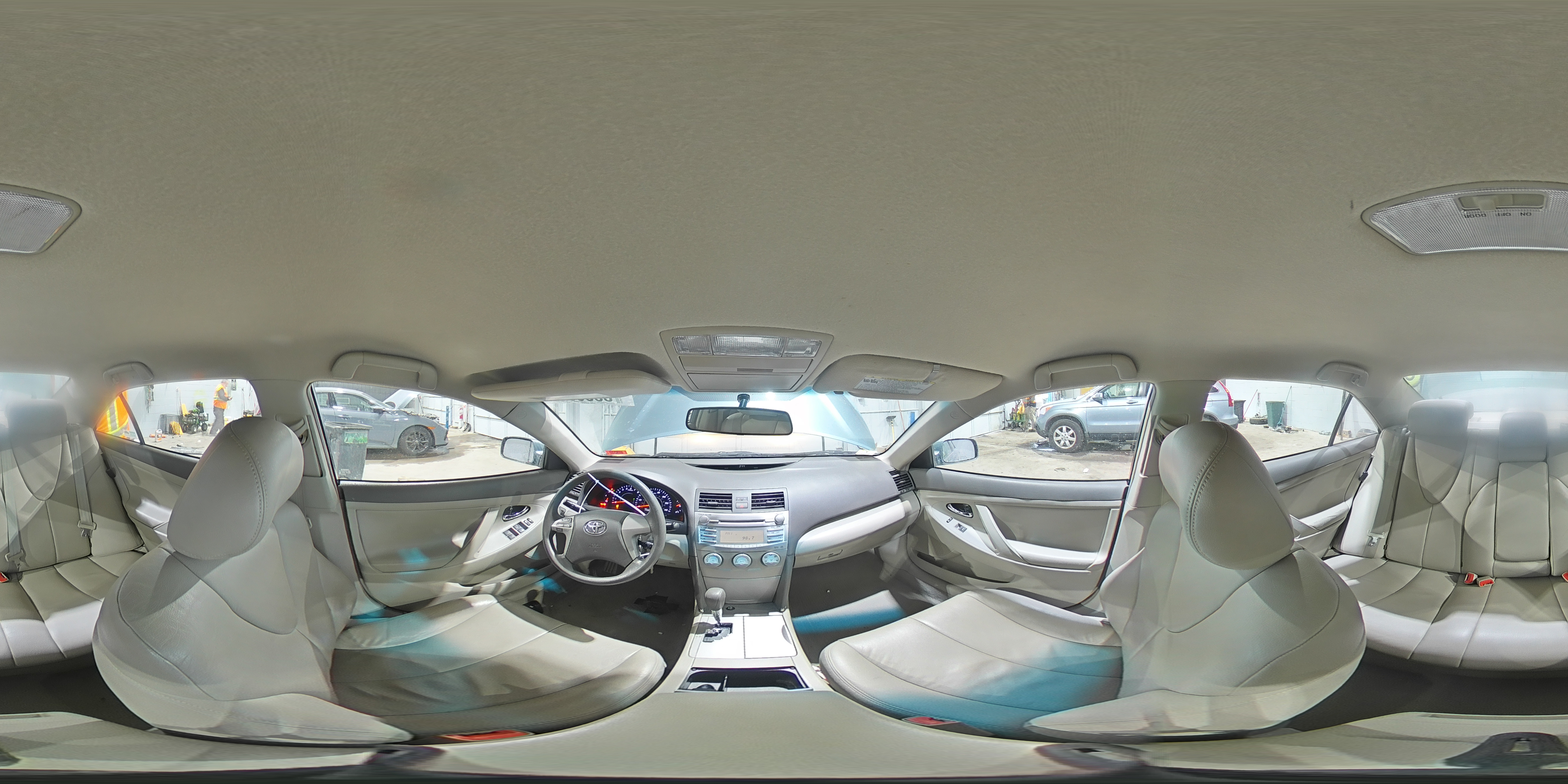 2010 Toyota Camry - Image 13