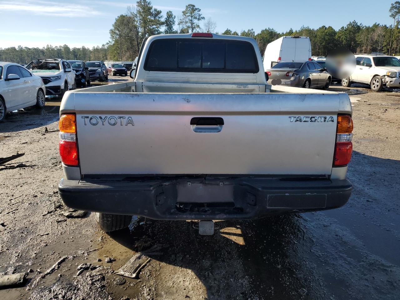 2004 Toyota Tacoma - Image 6