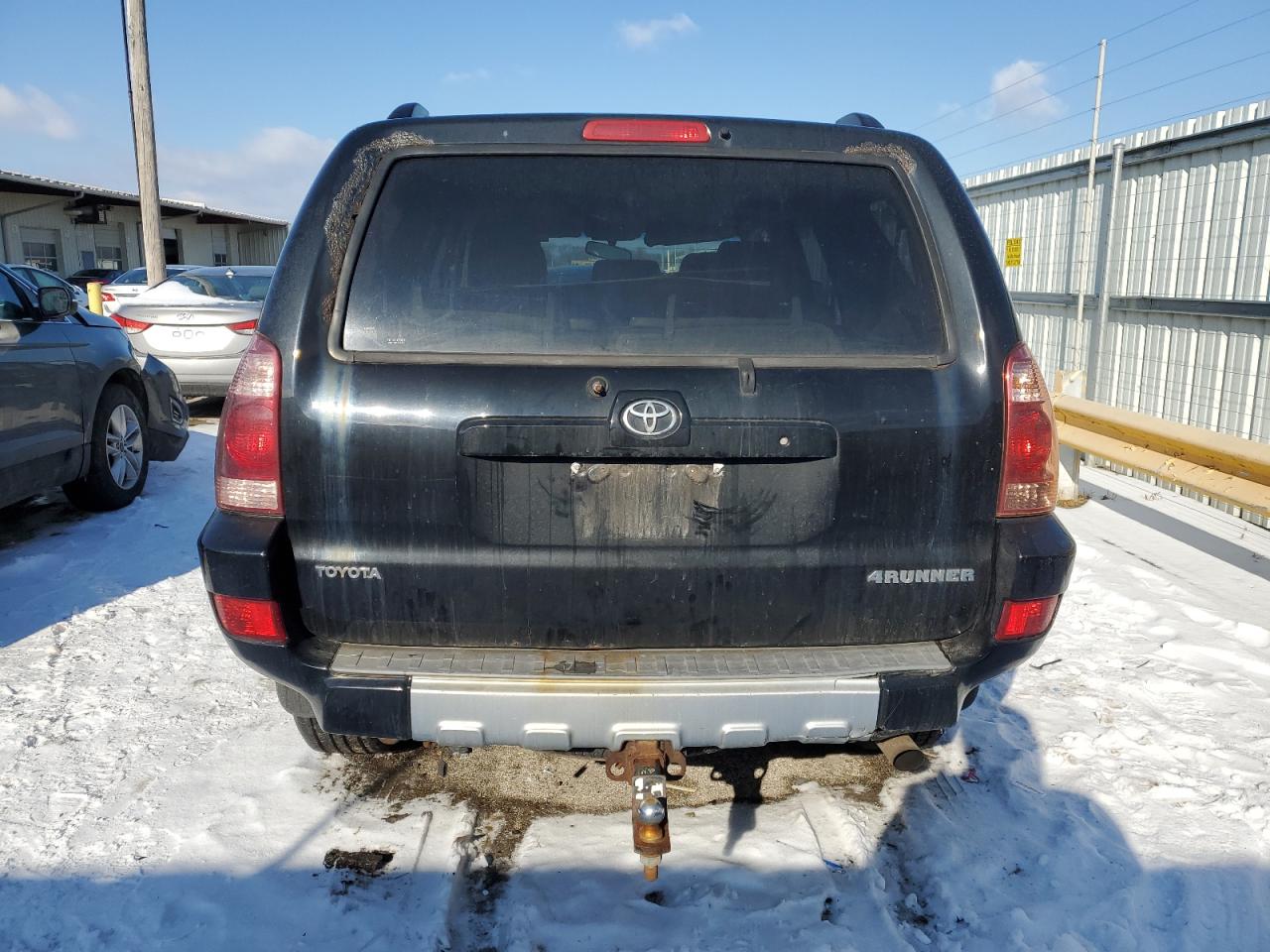 2004 Toyota 4Runner - Image 6