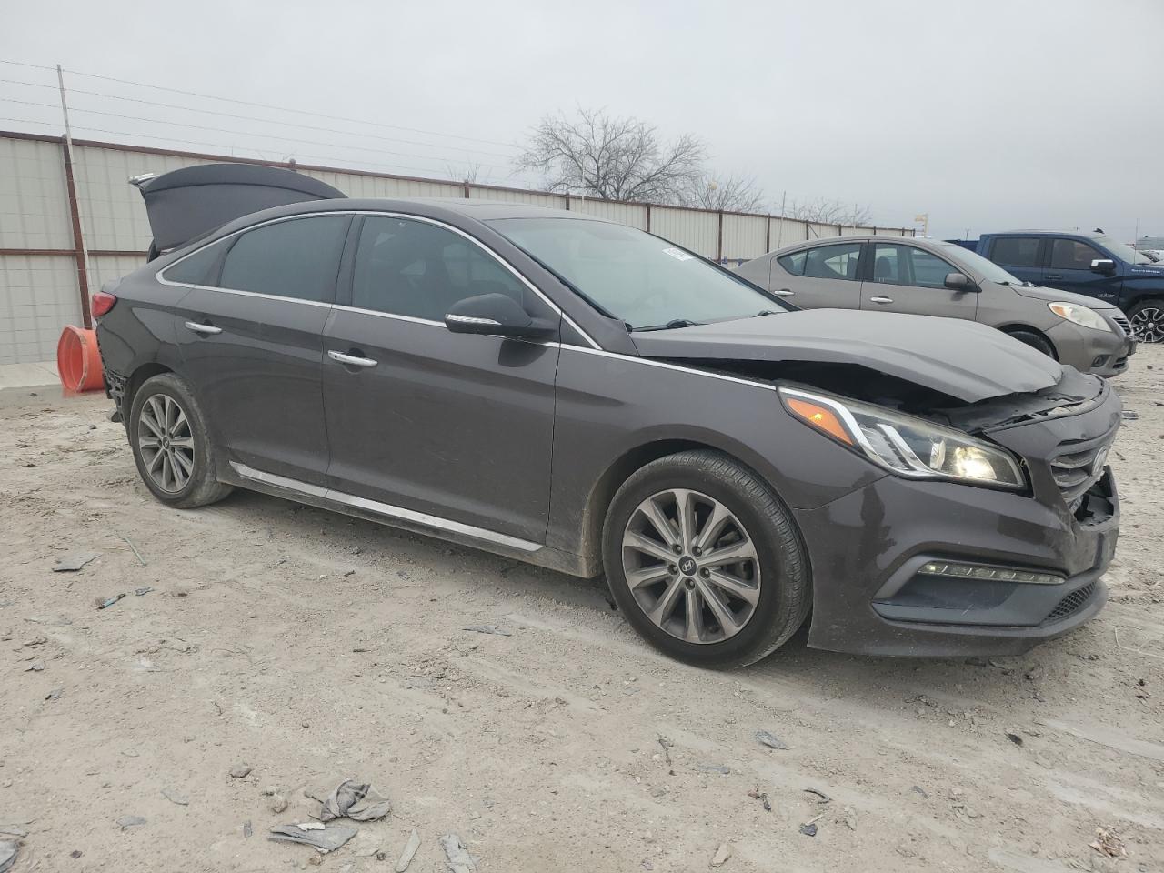 2017 Hyundai Sonata - Image 4