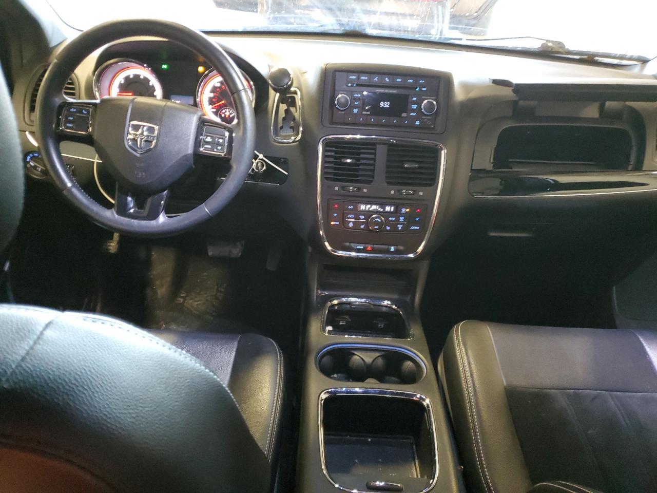 2016 Dodge Caravan - Image 8