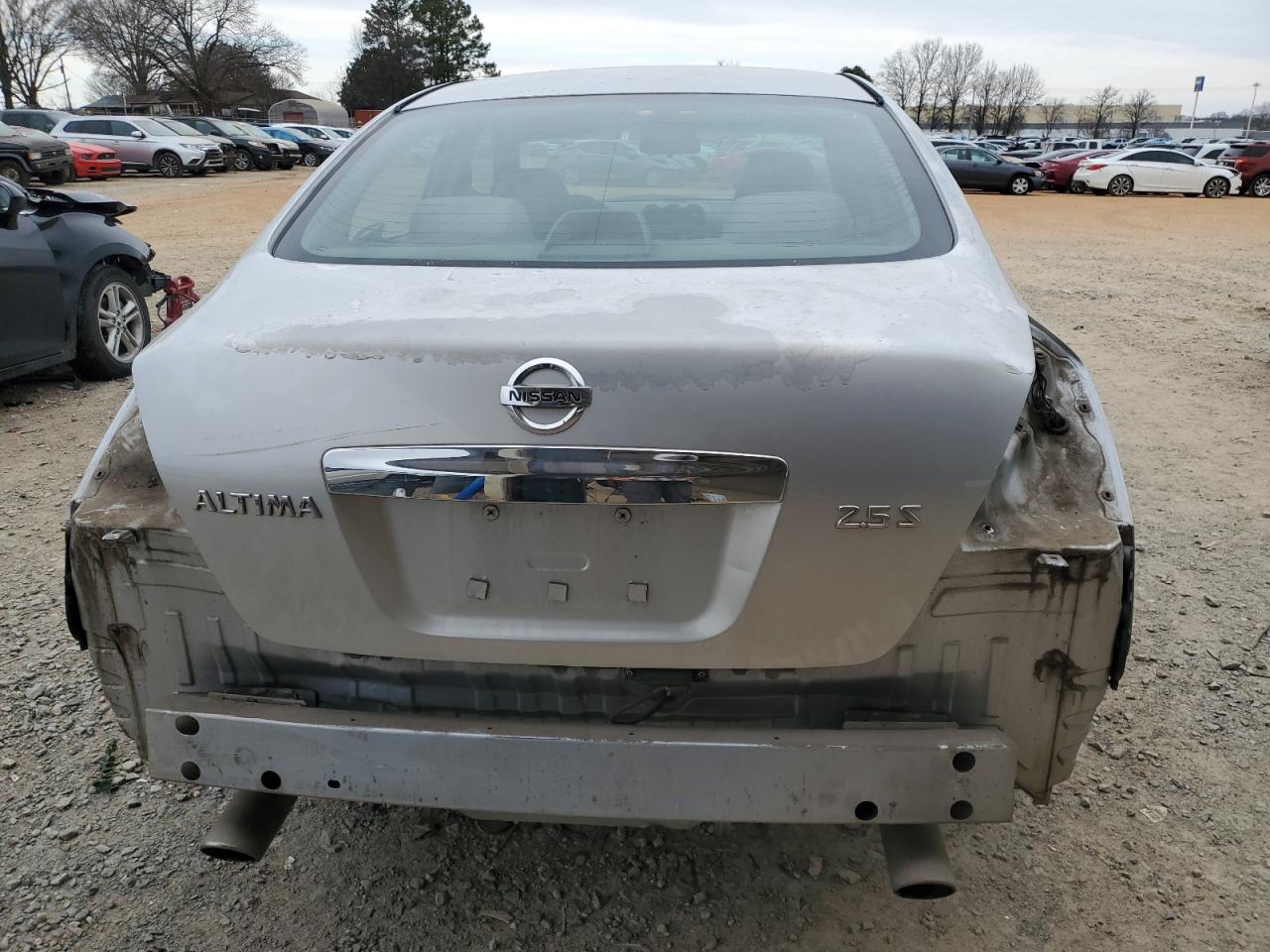 2010 Nissan Altima - Image 6
