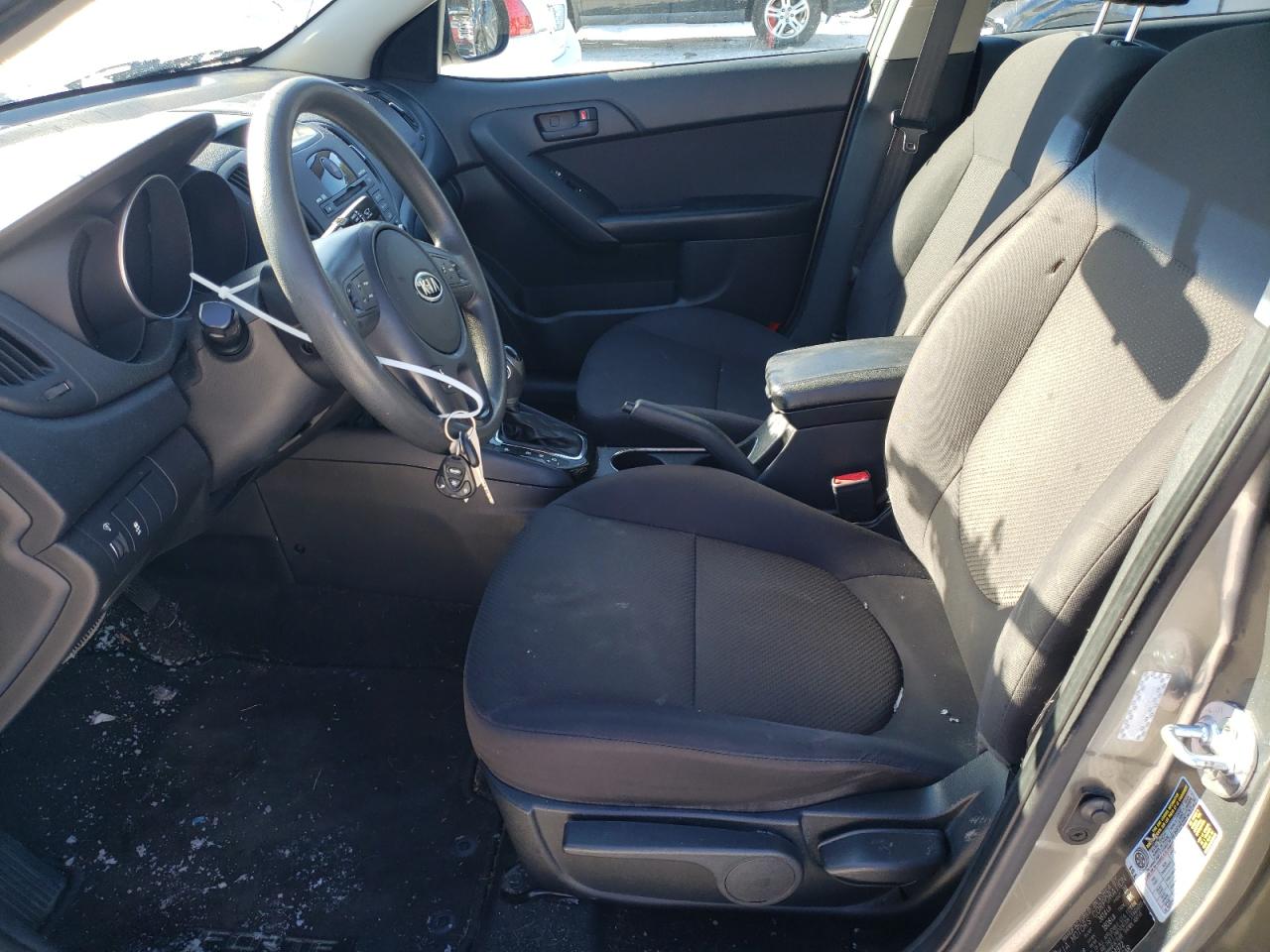 2012 Kia Forte - Image 7