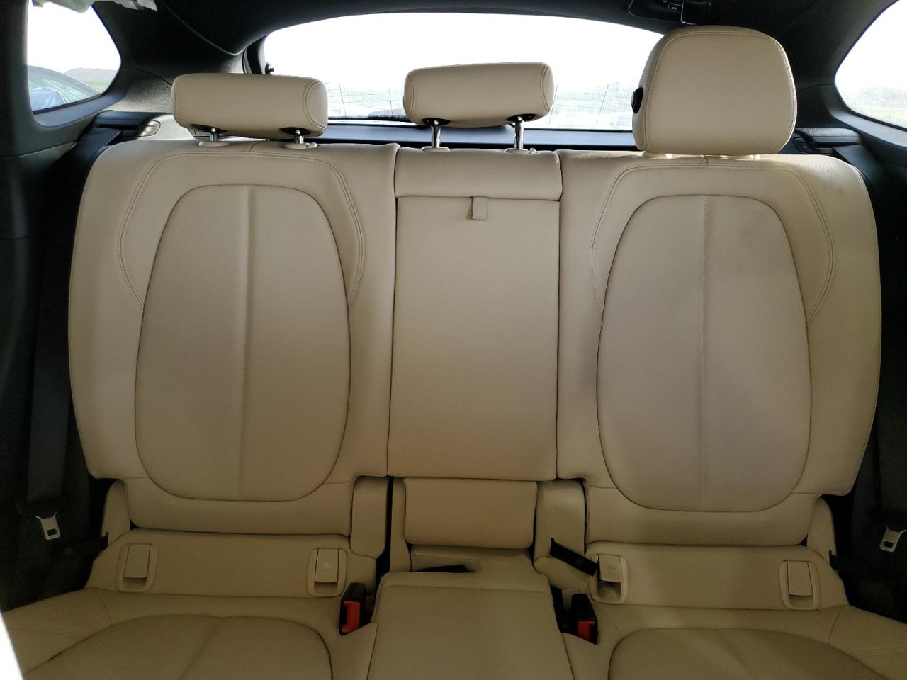 2016 BMW X1 - Image 10