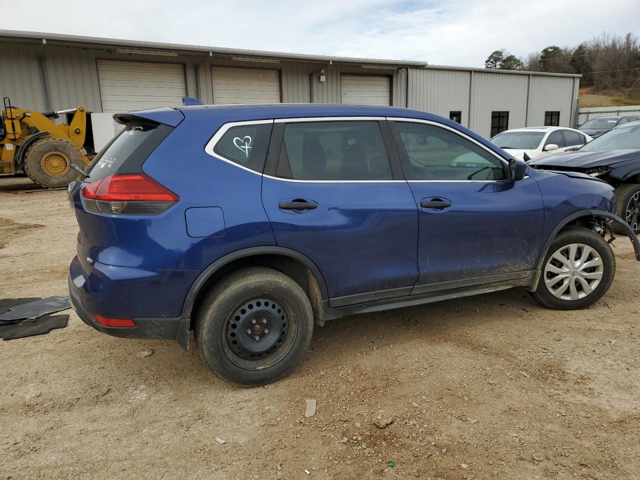 2017 Nissan Rogue - Image 3