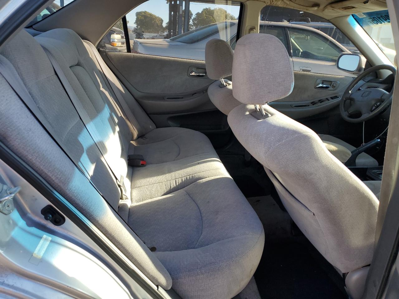 2001 Honda Accord - Image 10
