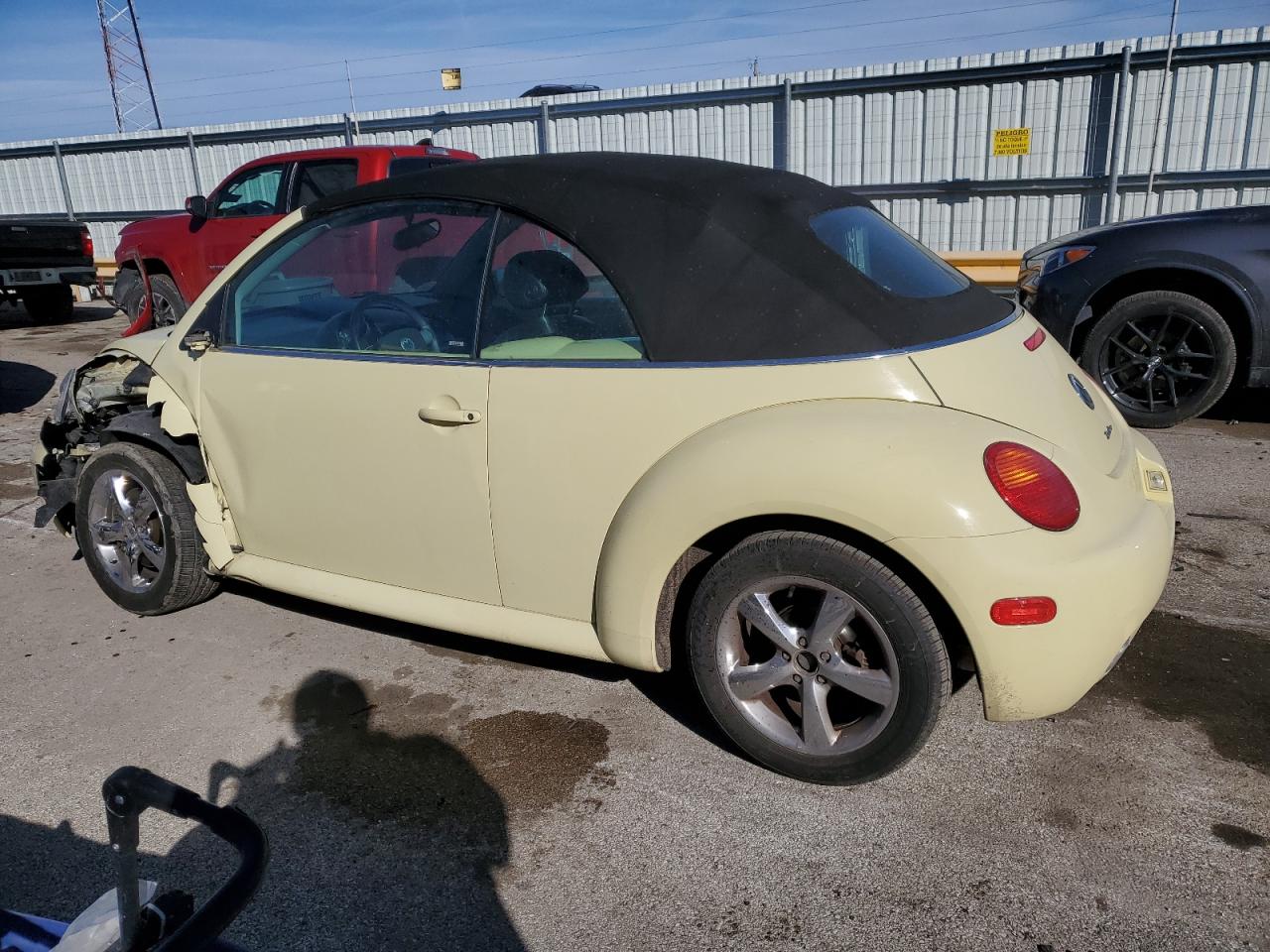 2003 Volkswagen Beetle - Image 2