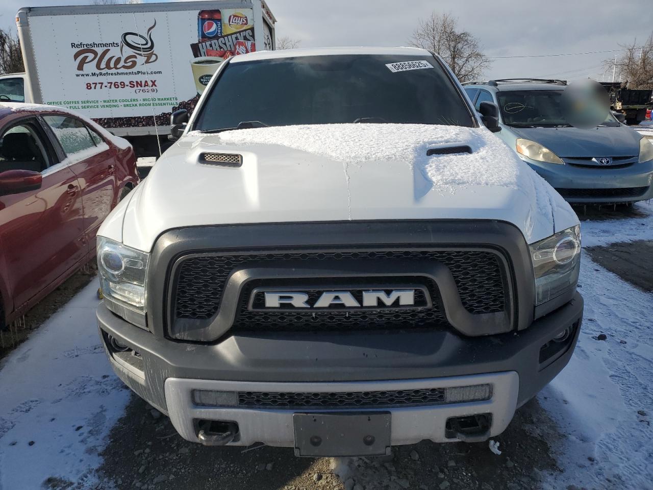 2016 RAM 1500 - Image 5