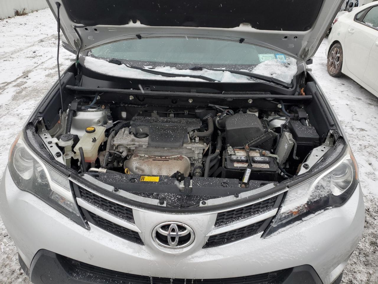 2013 Toyota RAV 4 - Image 12